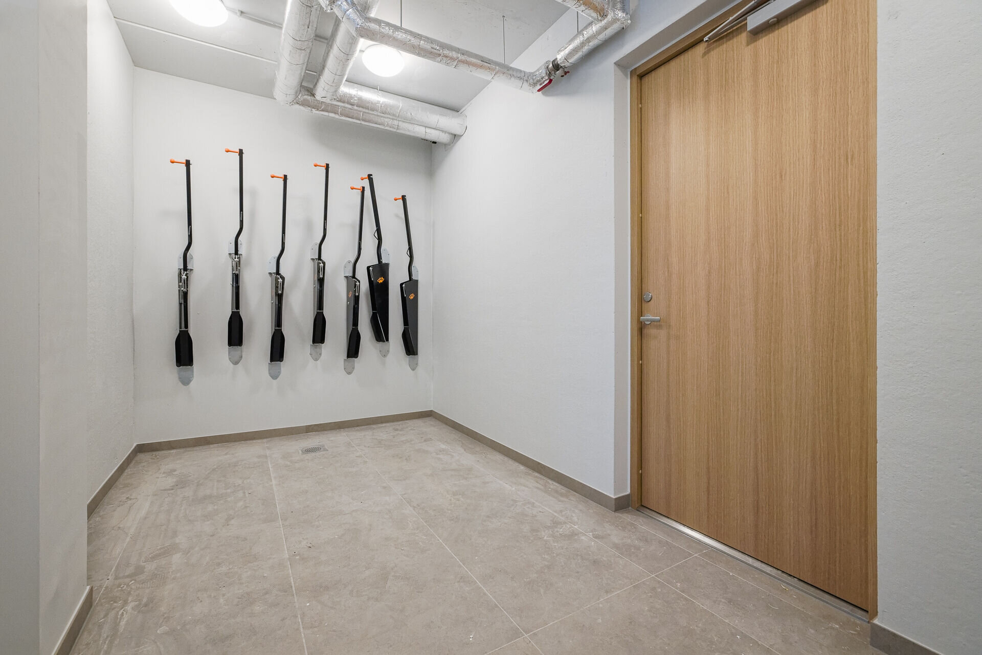 130420214 Modern 4-Room Residence in Lahekalda Quarter