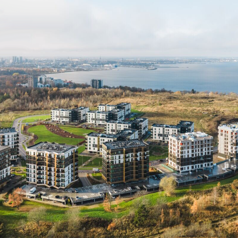 Modern 4-Room Residence in Lahekalda Quarter