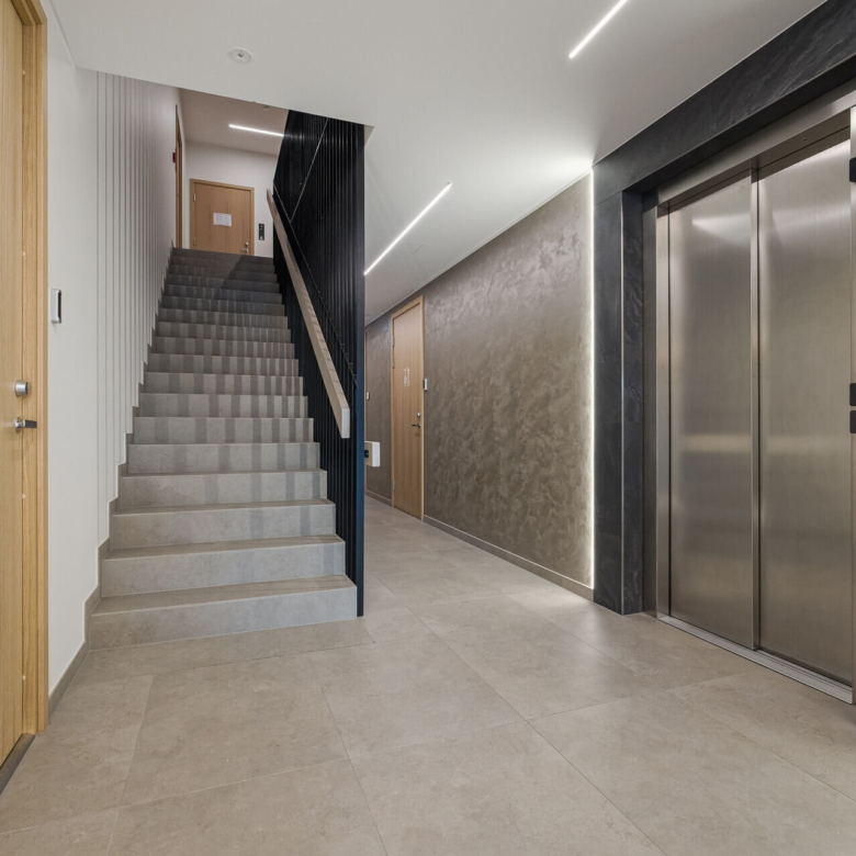 Modern 4-Room Residence in Lahekalda Quarter